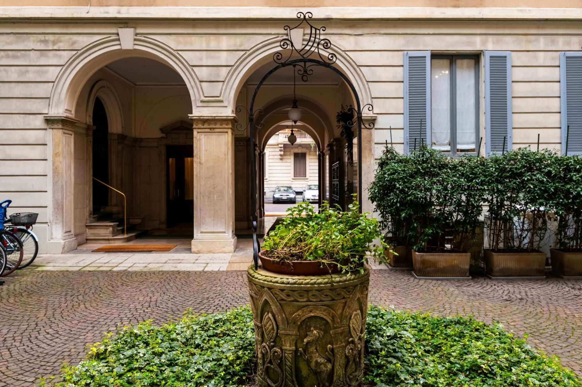 Real Jewel In Cadorna * Mailand